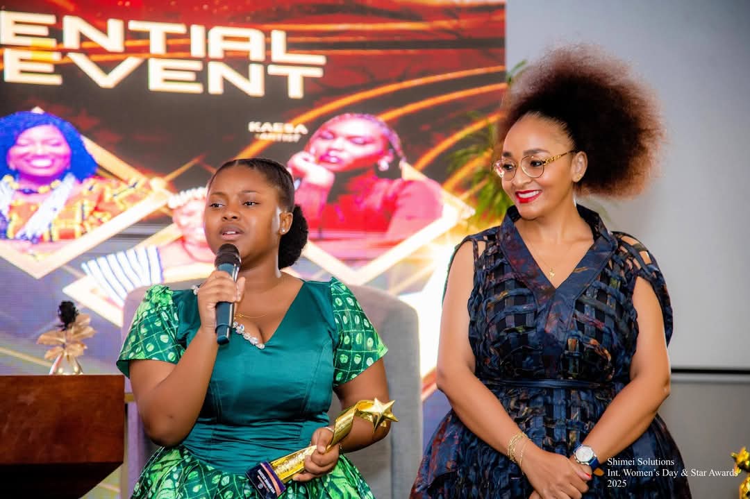 Nakeeyat Dramani Sam Nakeeyat_the_poet receives Inspiring Youth Award