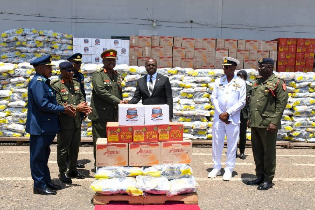 Defence Minister donates food Items to GAF