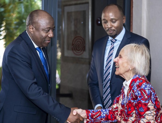 Rwanda’s Prime Minister, Dr. Édouard Ngirente shaking hands with Co-Founder, President, and CEO, Operation Smile, Kathy Magee. Also, in the photo Rwanda’s Minister of Health, Dr. Sabin Nsanzimana.