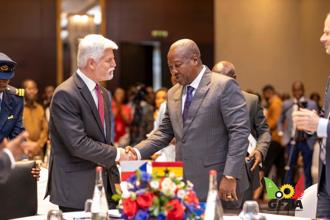 President John Mahama has asked Czech investors to join Ghana’s transformative agenda for mutual benefit. (Chez President Petr Pavel -L-President John Mahama -R-).