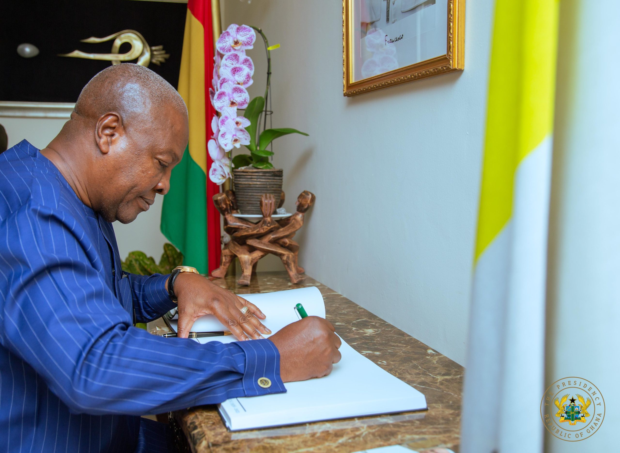 “Pope Francis was a good man! Personable and humane, with a good soul,” President Mahama stated.
