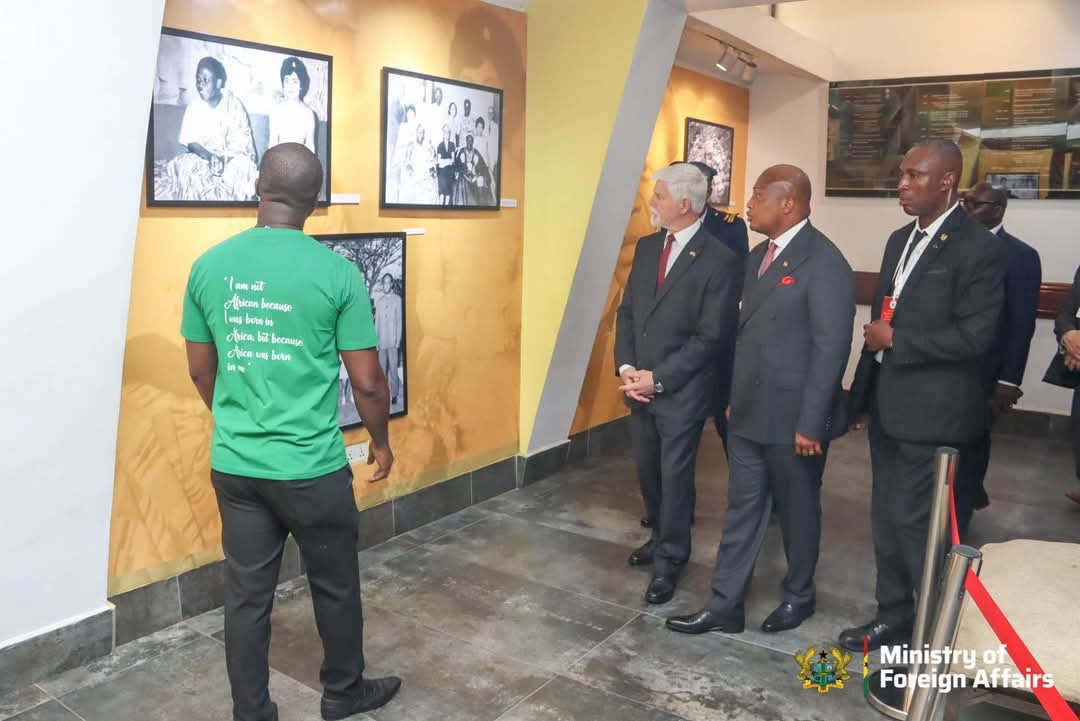 President Petr Pavel and Mr Samuel Okudzeto Ablakwa at the Kwame Nkrumah Memorial Park and Mausoleum