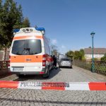 Emergency services are at the scene. A 16-year-old is suspected of having produced and stored a deadly poison. The apartment where the teenager lives was searched in the morning.