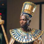 Okyeame Kwame's attire, which featured Pharaoh-like regalia and a lengthy crown, was certainly eye-catching and drew a lot of attention from photographers on the floor. 