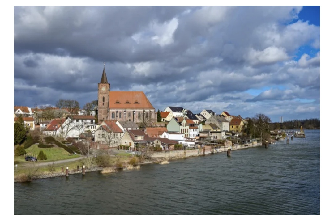 Eisenhüttenstadt, which sits on the border with Poland around 60 miles from the German capital Berlin, is offering a 14-day trial stay for potential new residents