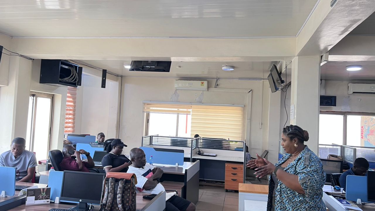 As part of reaching out to voters, Madam Ekpe paid a working visit to the Multimedia Group at Kokomlemle in Accra, where she interacted with a cross-section of journalists in the newsroom.