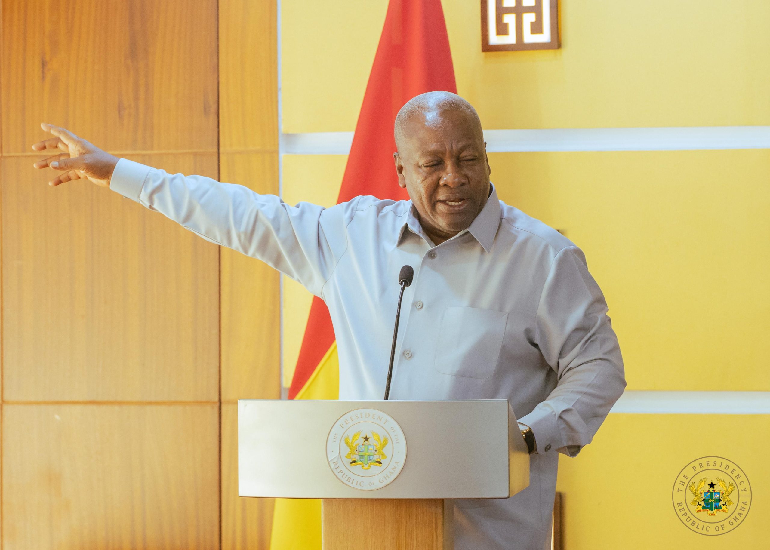 President John Dramani Mahama has received the final report of the National Education Forum from its Chairperson, Professor George Oduro.