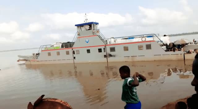  The River Oti Ferry has resumed operations after a brief period of repairs, bringing much needed relief to hundreds of stranded vehicles and passengers in the Krachi East Municipality.  