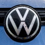 Lower Saxony, Oldenburg: A Volkswagen car is parked in front of a car dealership in Lower Saxony. Photo: Hauke-Christian Dittrich/dpa