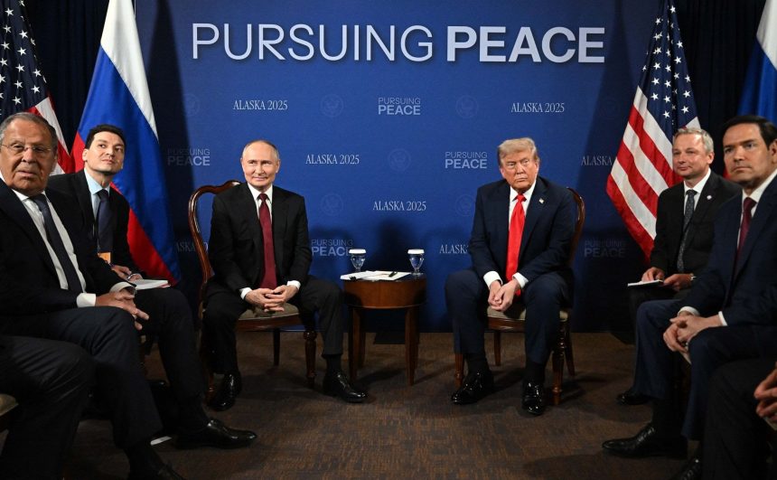 15 August 2025, US, Alaska: US President Donald Trump (C-R) and Russian President Vladimir Putin (C-L) attend a meeting at Joint Base Elmendorf-Richardson in Alaska. Photo: -/Kremlin/dpa -