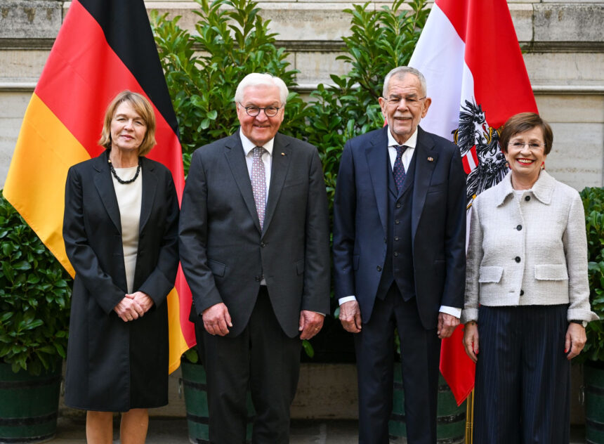German President Frank-Walter Steinmeier, next to his wife Elke Büdenbender (l), officially opened Germany's new embassy building in the Austrian capital Vienna. The ceremony was also attended by Austrian President Alexander Van der Bellen and his wife Doris Schmidauer (r). Photo: Soeren Stache/dpa