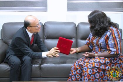 Outgoing Chinese Ambassador to Ghana, H.E. Tong Defa, pays fare well visit to Trade Minister, Madam Elizabeth Ofosu-Agyare.