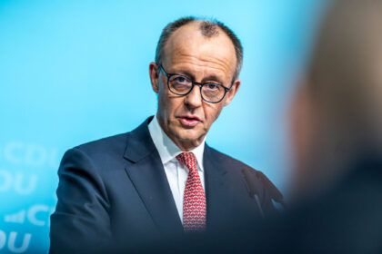 German Chancellor Friedrich Merz speaks after the meeting of the CDU Federal Executive Committee. Photo: Michael Kappeler/dpa