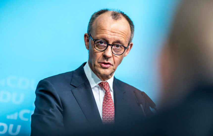 German Chancellor Friedrich Merz speaks after the meeting of the CDU Federal Executive Committee. Photo: Michael Kappeler/dpa