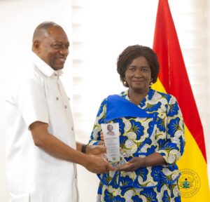 Vice President and Employment Minister engage