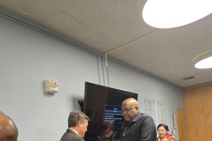 Ambassador Victor Smith woes investors