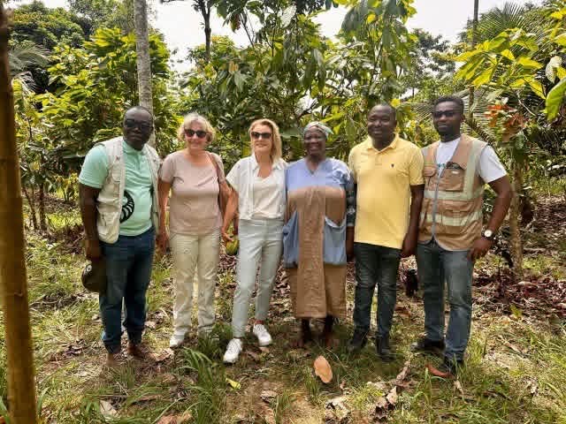 Swiss Embassy in Ghana advances 𝐒𝐮𝐬𝐭𝐚𝐢𝐧𝐚𝐛𝐥𝐞 𝐂𝐨𝐜𝐨𝐚 𝐭𝐡𝐫𝐨𝐮𝐠𝐡 𝐏𝐚𝐫𝐭𝐧𝐞𝐫𝐬𝐡𝐢𝐩 𝐚𝐧𝐝 𝐈𝐧𝐧𝐨𝐯𝐚𝐭𝐢𝐨𝐧