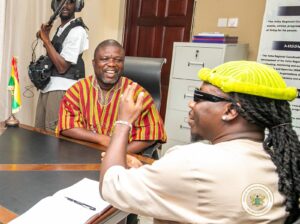 Stonebwoy meets James Gunu-Volta Regional Minister.