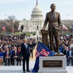 Barak Obama statue erected in Chicago