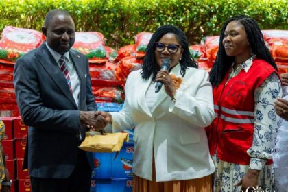 Lordina Foundation donates to Youth Singles Rally.