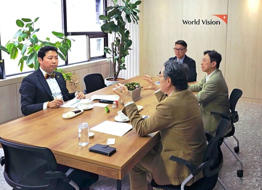 Ambassador Kojo Choi visits World Vision