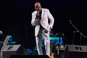 Peabo Bryson