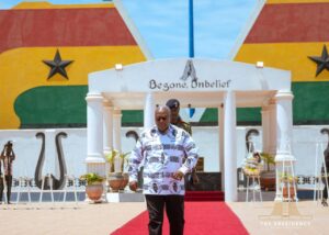 President Mahama at Prof JEA Mills' tomb at Asomdwe Park.