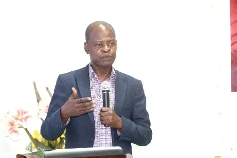 Dr Steve Manteaw