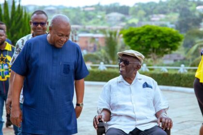 President John Mahama -left- Former President John Ajekum Kufour- Right.